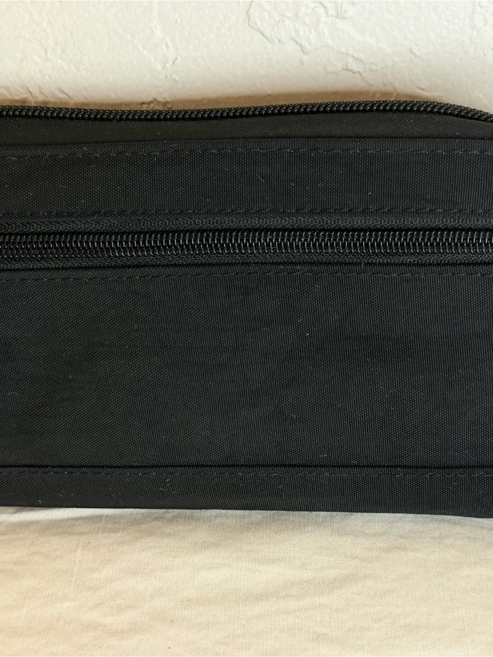 Baggallini Black Zip-Around Wristlet Wallet RFID